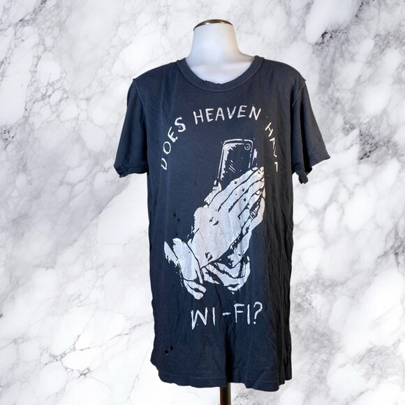 UNIF Does Heaven Have Wifi? Praying Hands Tee - Picture 1 of 12